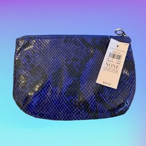 ANN TAYLOR MAKE UP CHANGE PURSE BLUE SNAKE EMBOSSED NEW TAGS